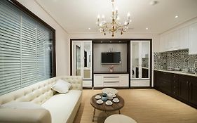 Hong Gia Tue Apartment